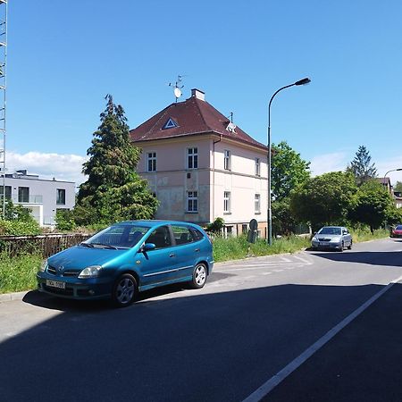 Loft Apartment Karlsbad Exteriör bild