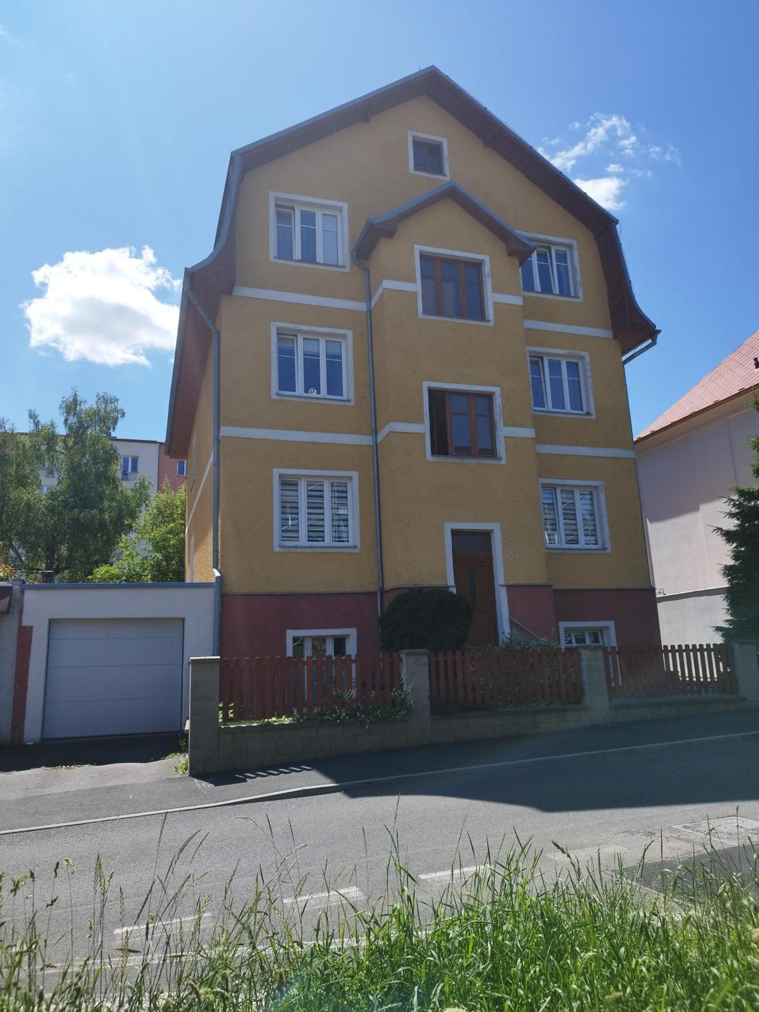 Loft Apartment Karlsbad Exteriör bild