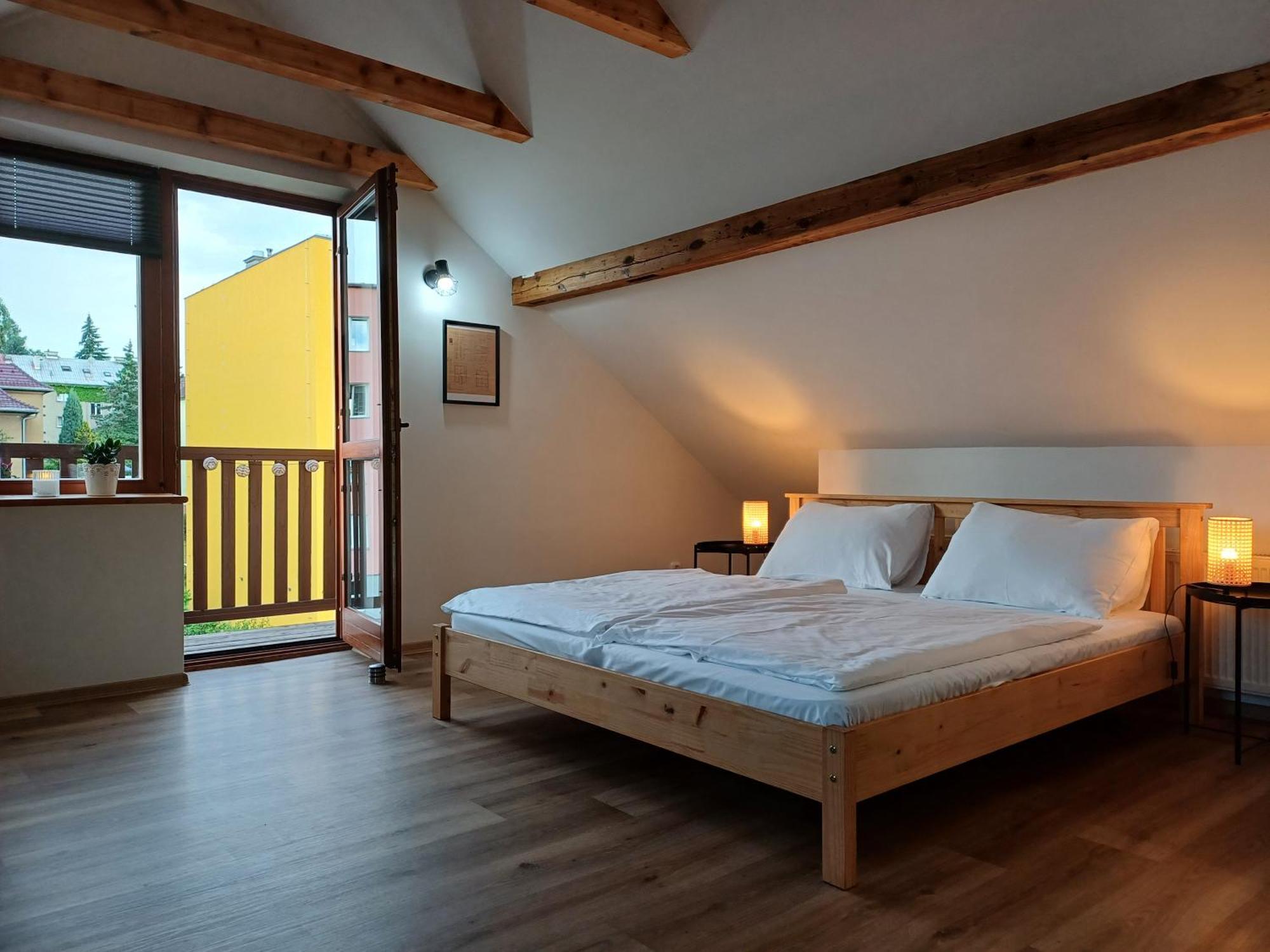 Loft Apartment Karlsbad Exteriör bild