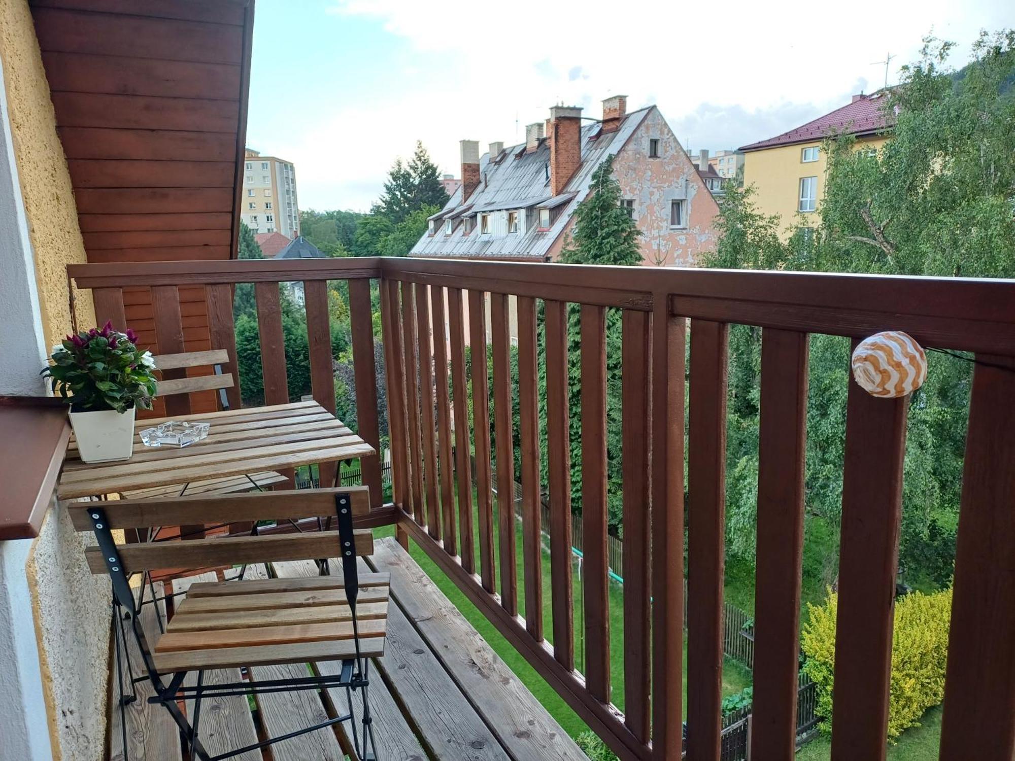 Loft Apartment Karlsbad Exteriör bild